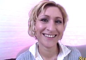 Shor-haired European mature masturbates hard